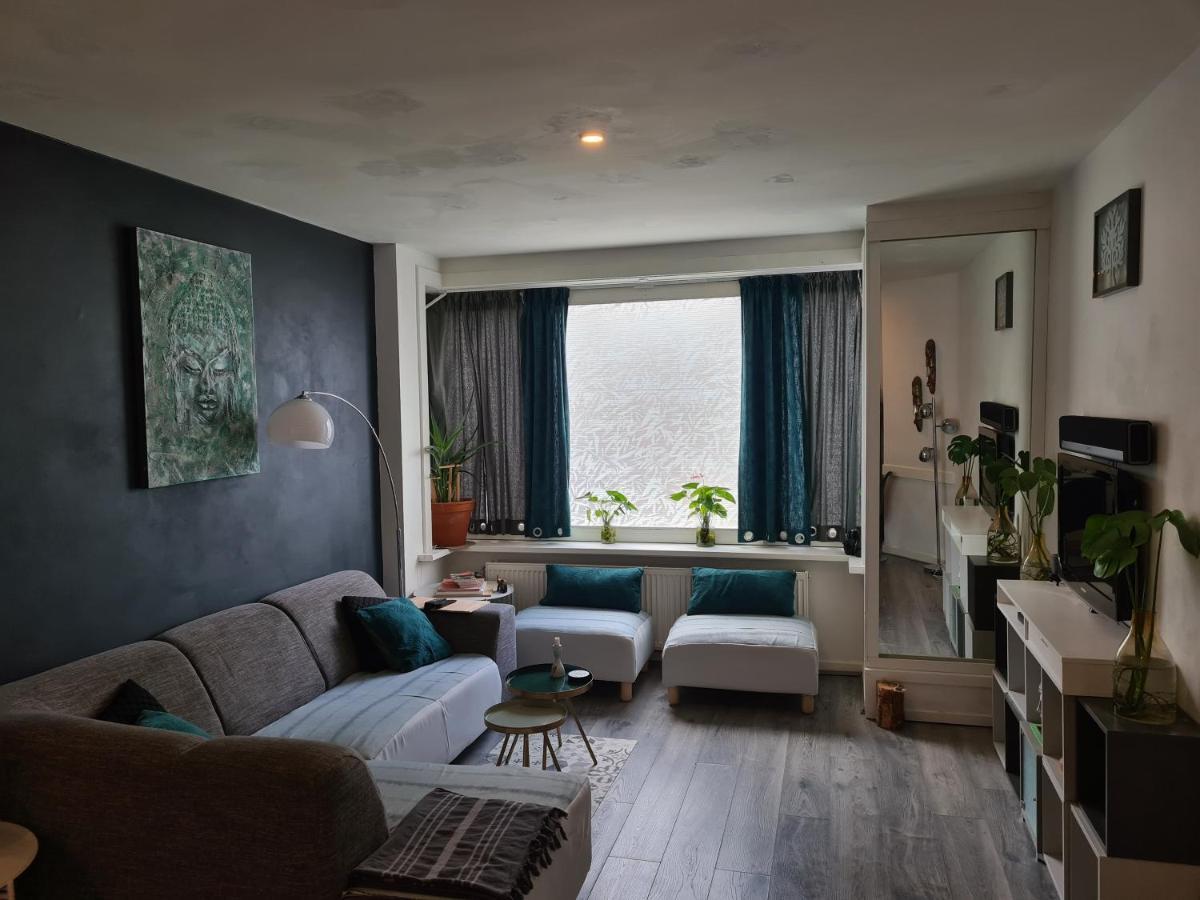 1 Bedroom 15 Min By Tram To Amsterdam Centre! Amesterdão Exterior foto