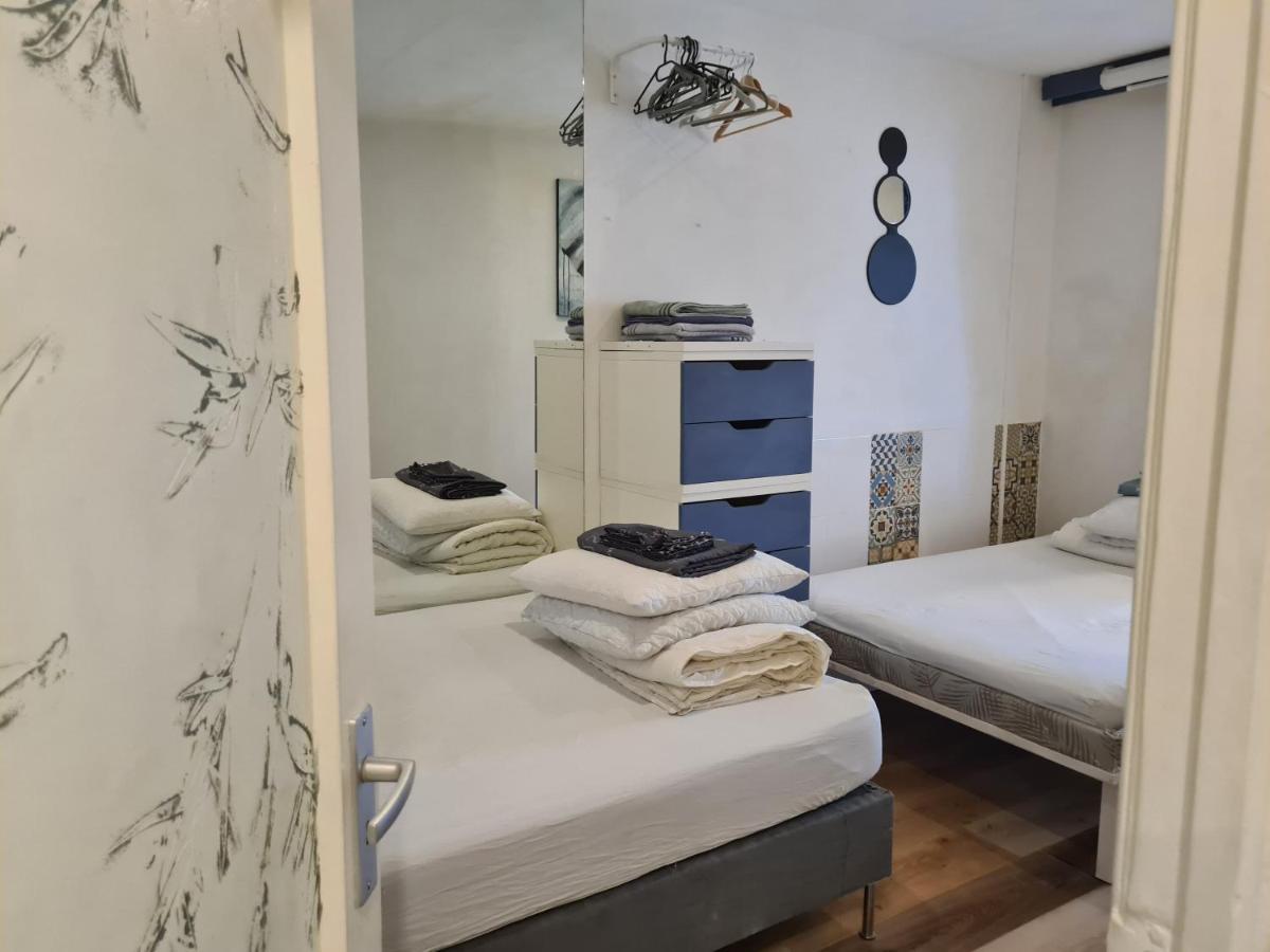 1 Bedroom 15 Min By Tram To Amsterdam Centre! Amesterdão Exterior foto